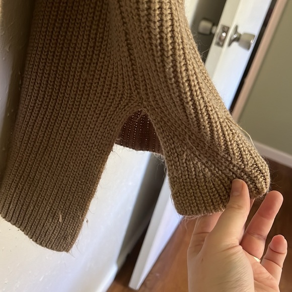 ‼️Forever 21 sweater - Picture 7 of 7